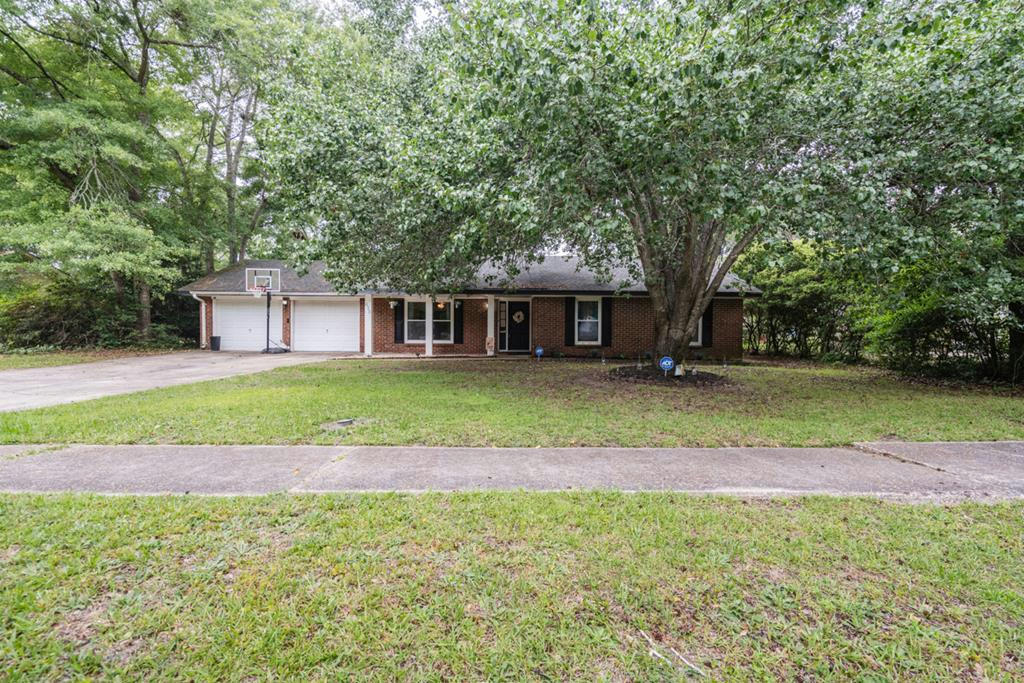615 OLMSTEAD DR, HINESVILLE, GA 31313, photo 1 of 37
